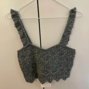 Grått stickat linne från Zara - Superfint linne från Zara. Aldrig använt, prislapp kvar. Storlek S