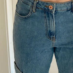 Loose gittes jeans - Dessa jeans är Loose fitted men riktigt coola. Köpte de på en affär i Turkiet. Bra material och i bra skick. 
