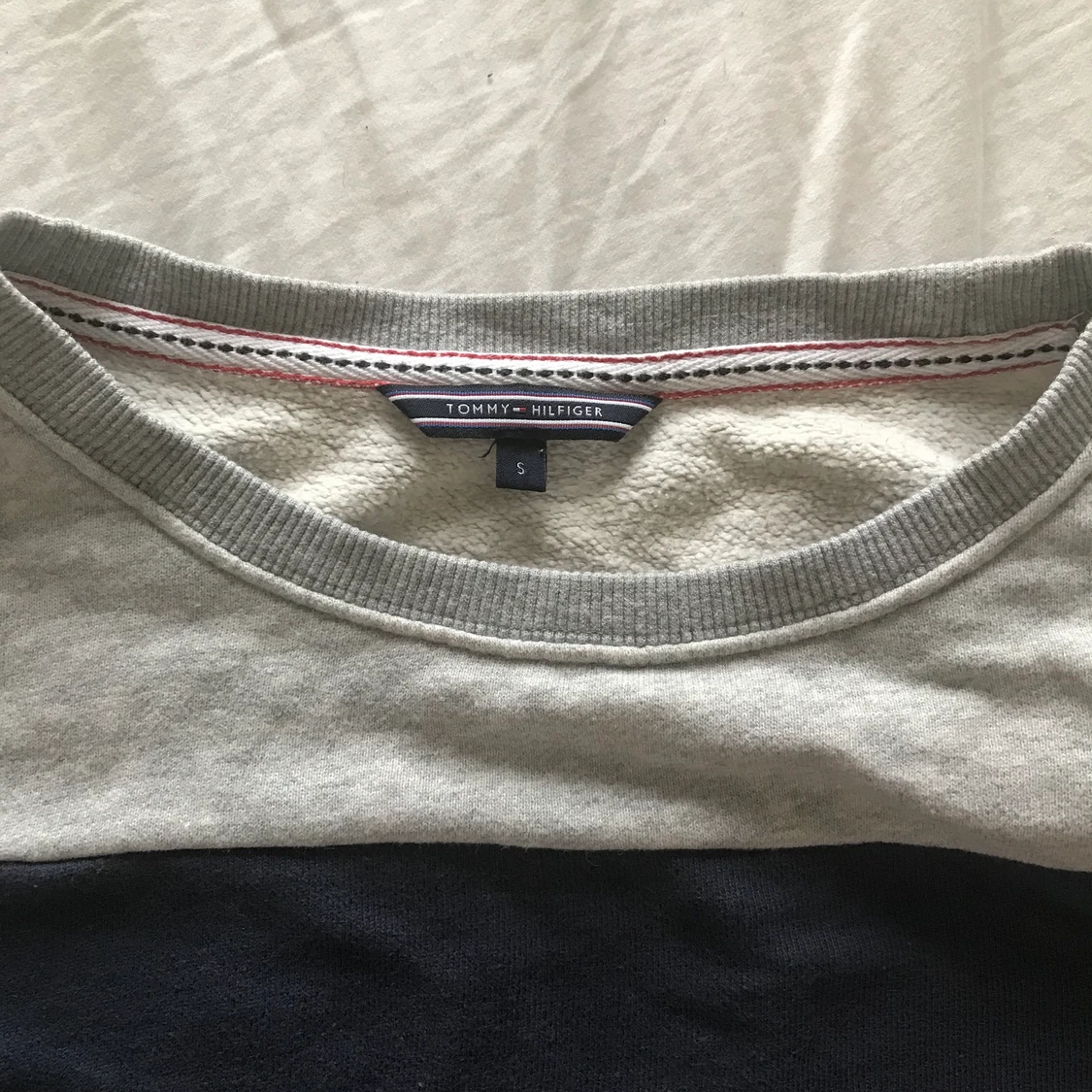 Tommy hilfigher  - 90