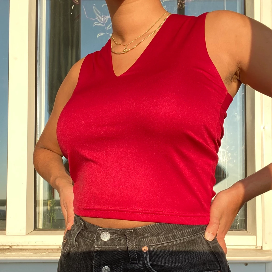 Röd topp med knytning  - 90