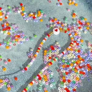 armband - Love-armband 69kr/styck. Hälften skänker vi till barncancerfonden💕