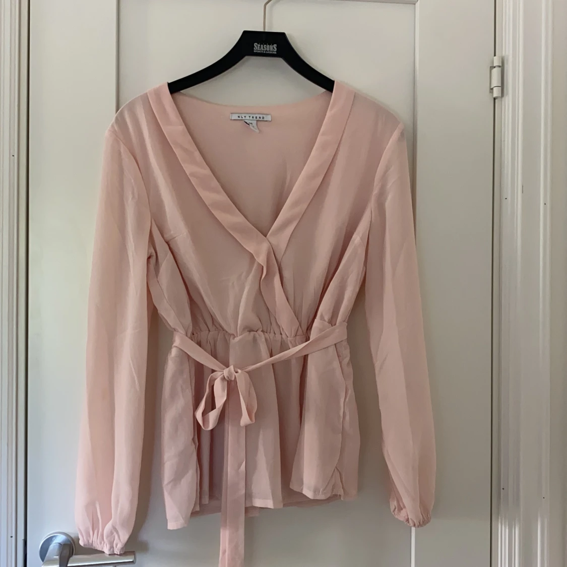 Rosa blus från Nelly