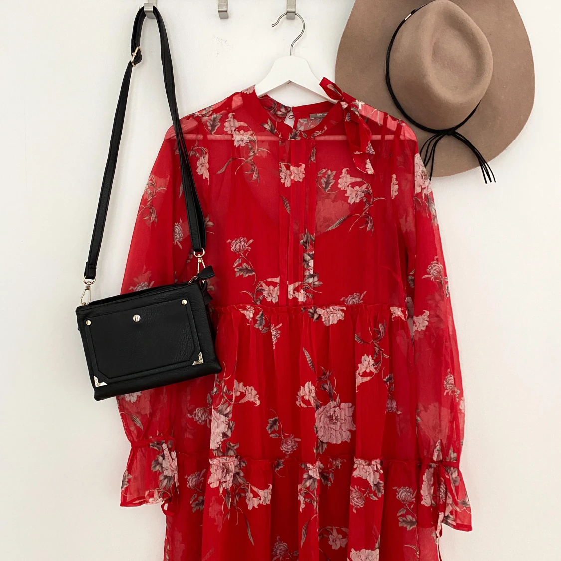 Red flower dress - 90