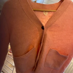 Arket - Jätte snygg tröja från arket köpt för 950kr❤️