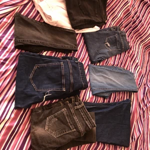 Alla jeans 100kr  - Gina tricot perpect jeans NY och en vitt joggers