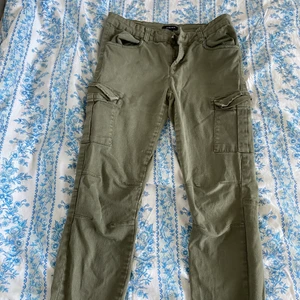 Byxor (strl 38) - Byxor i fint skick. Storlek: 38