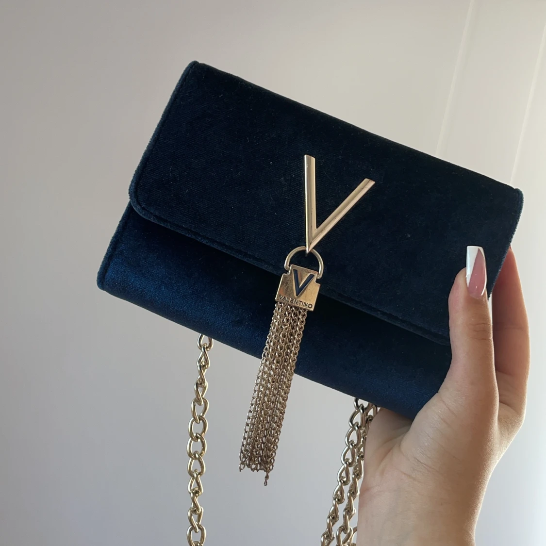 Valentino Väska - 90