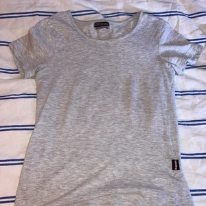 Kappa t-shirt - Storlek M men för barn, passar mkt bra på en Xs/S