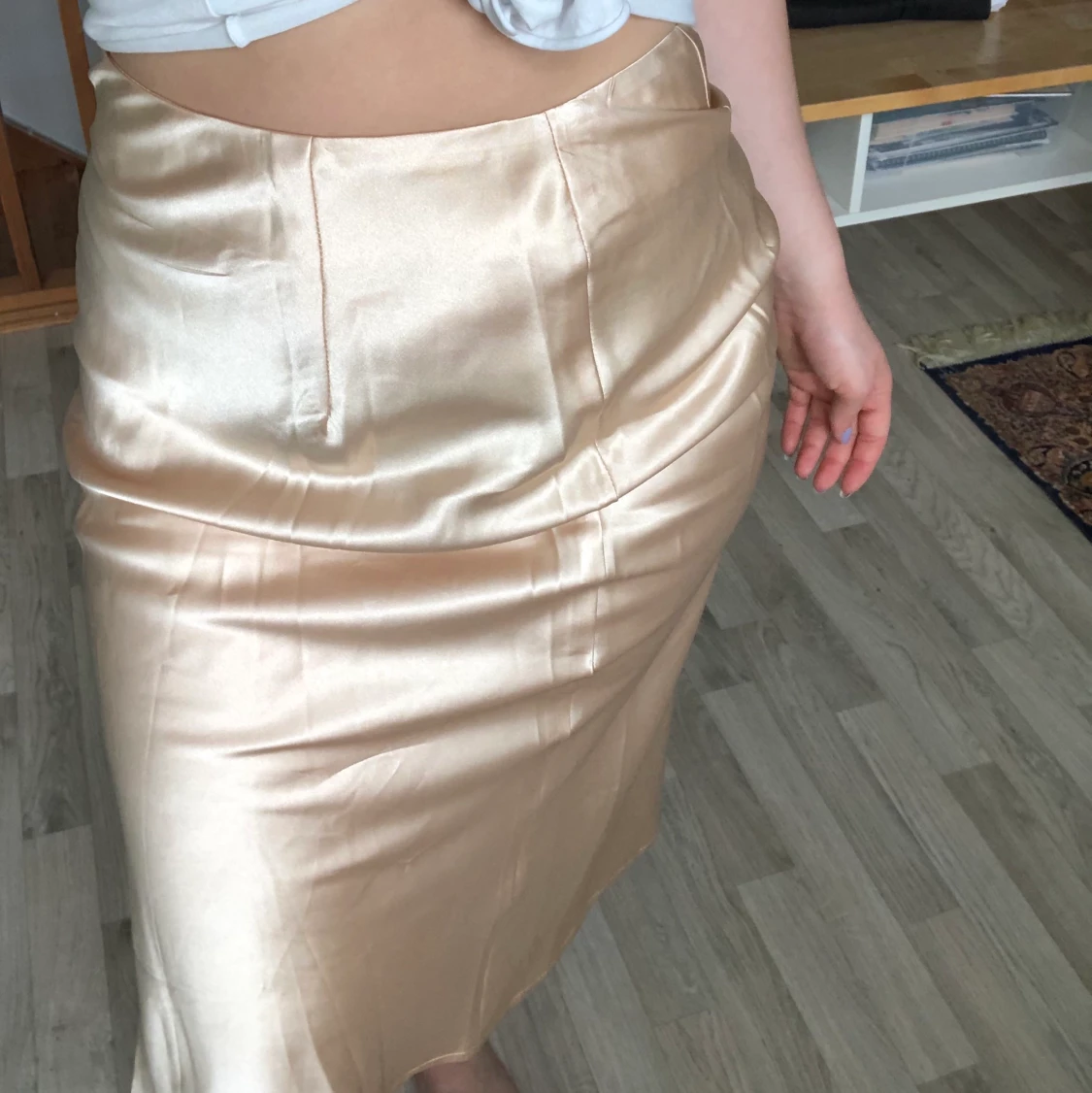 Guldig trekvartskjol - 91