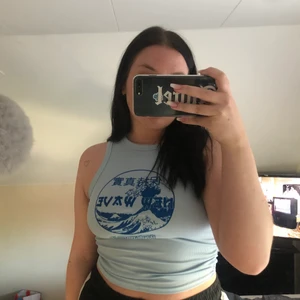 Blått linne  - Blått linne från prettylittlething i strl 40, endast använt 1 gång 💙 köpare står för frakt<3