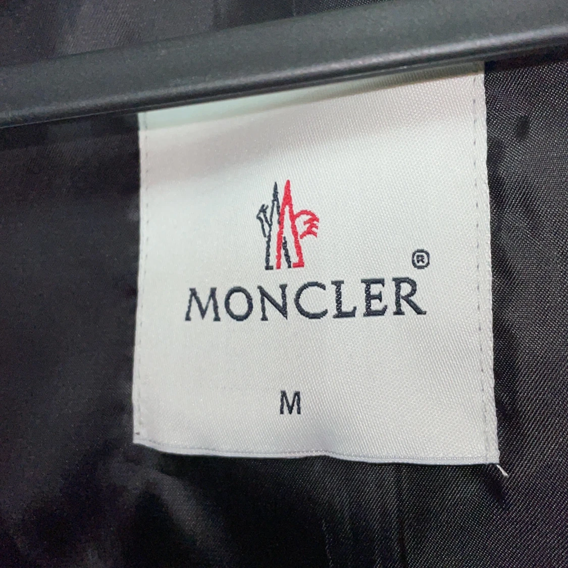 Moncler väst  - 90