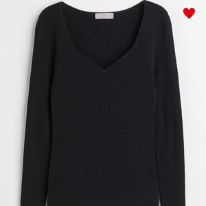 Hm tröja  - Såså snygg med ett spetslinne under , bara använt typ 5 gånger