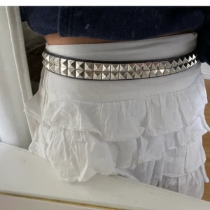 Nit bälte - Säljer mitt fina nit bälte pga de inte kommer till användning😊