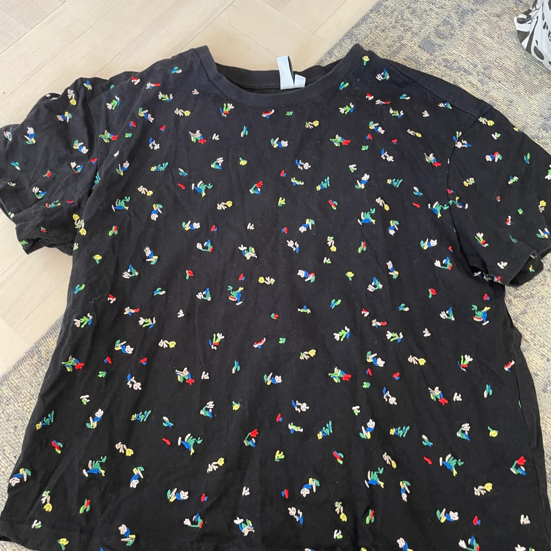 Blommig t-shirt - 90