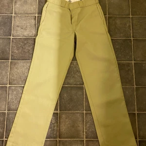 Dickies byxor - Bra skick.