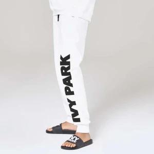 Ivy park mjukis - Nypris 500kr. Fint skick! Köparen står för frakten!