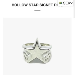 Seams ring  - Snyggaste seams ringen i storlek 8, tyvärr var den lite liten för mig så kan tänka mig att byta mot en i 7 eller sälja för att hyfsat bra pris i och med att den aldrig är använd 💕💕 nypris är 500kr 
