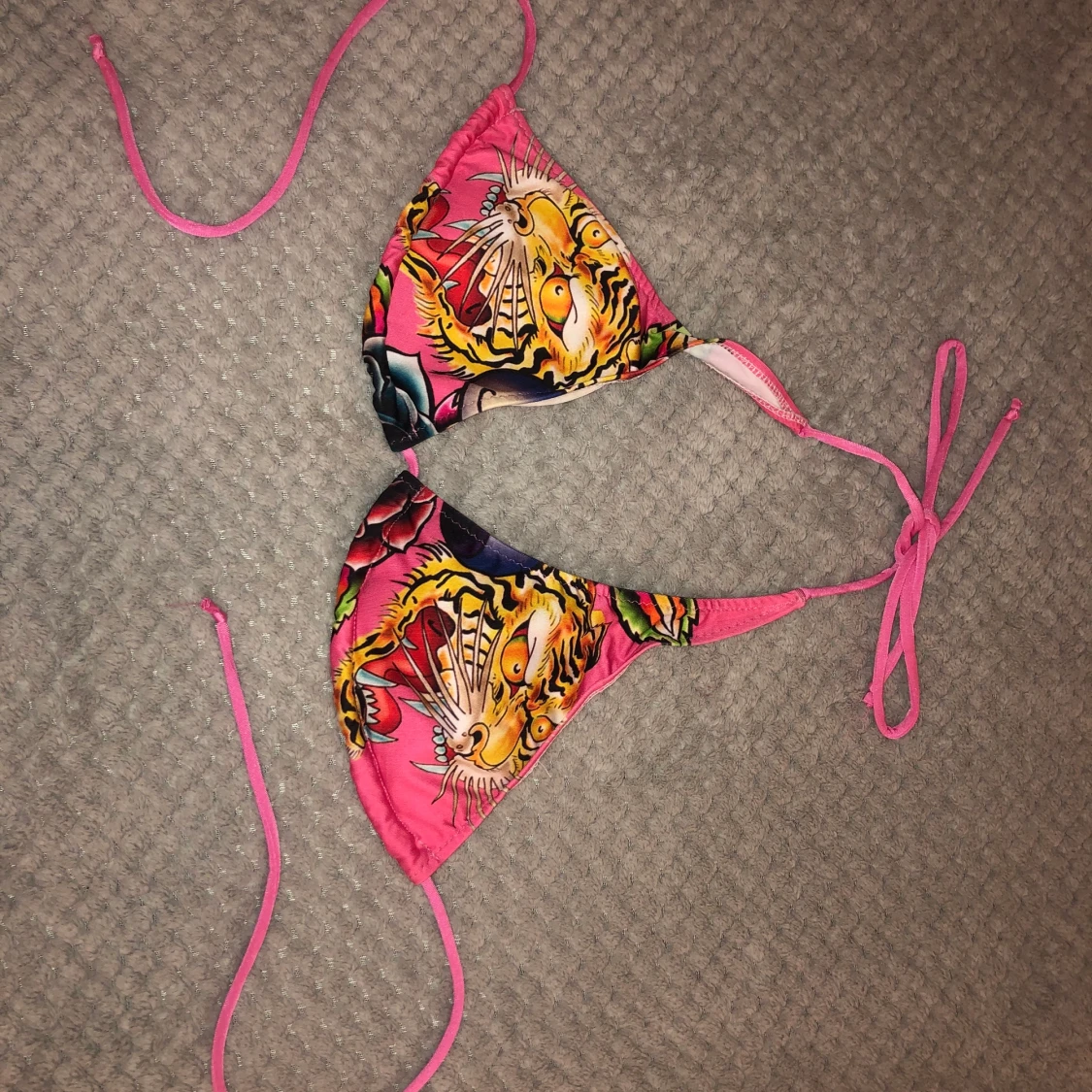 Ed hardy bikkini top strl S/M - 90