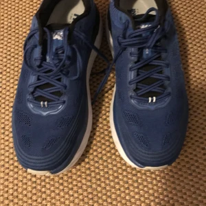 Hoka bondi 7 - Aldri brukt hoka bondi sko i størrelse 40