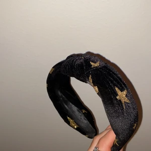 Hårband - Jätte fint hårband med stjärnor på!💓💓👆👆