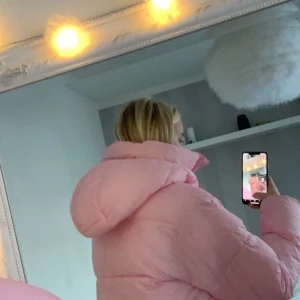 Jacks - Rosa puffer jacket , Super fint skick ❤️ bud just nu : 420kr 