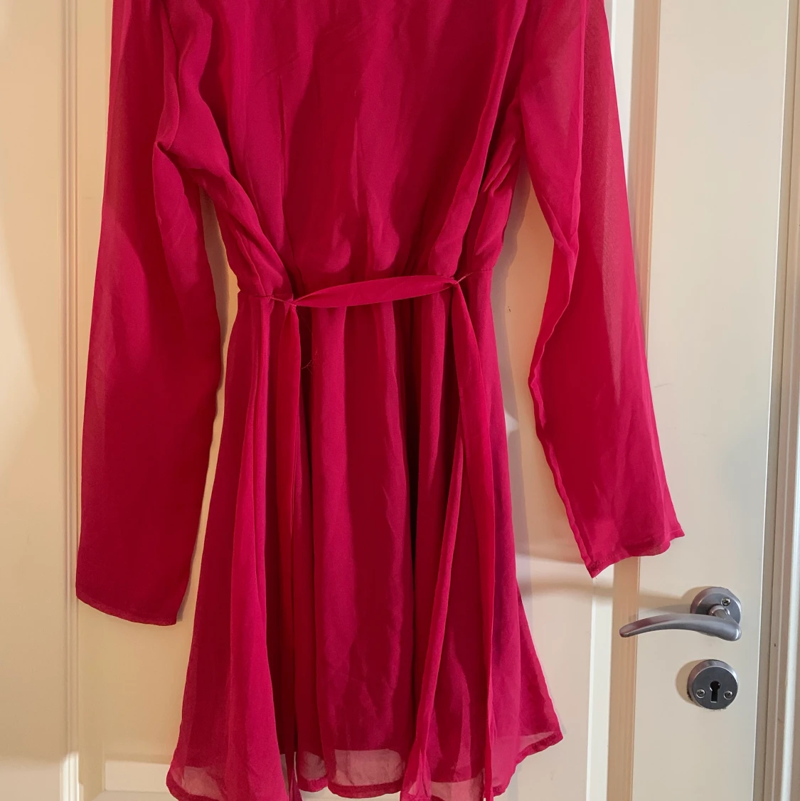 Rosa miniklänning från Nelly - 90