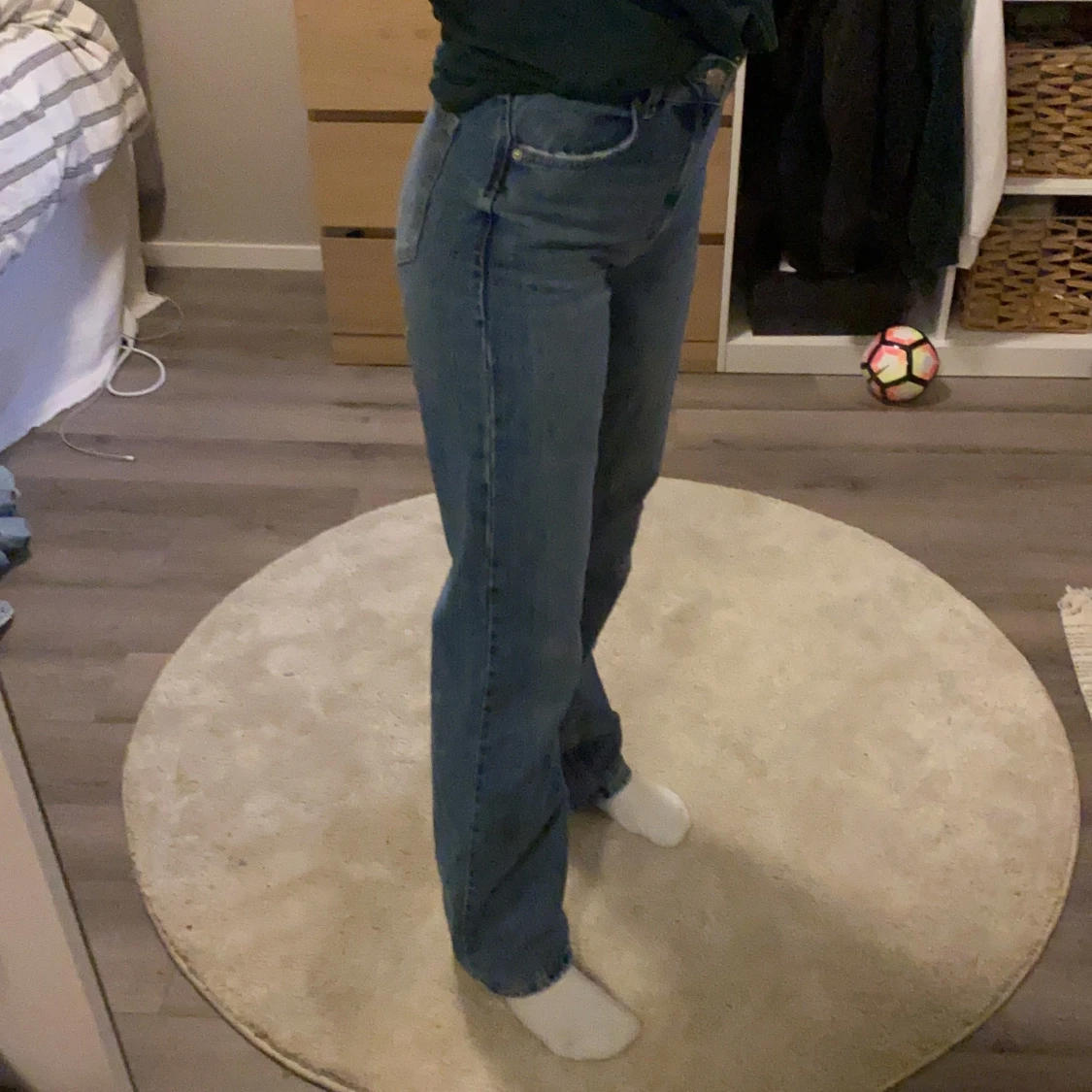 Mörkblå jeans från bershka