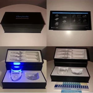 Oöppnade tandblekning  - Säljer tandblekning, med tre sprutor inkluderat. Till kommer även en bild som du kan jämföra dina tänder med. Köparen står för frakten. (Man kan köpa till fler sprutor) FINNS FLERA I LAGER