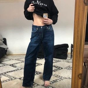 Eytys  - Eytys benz jeans i storlek 26 (är 172 cm lång)