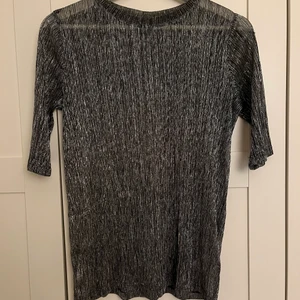 Fest topp - Säljer denna coola tröja! Storlek s/m