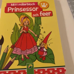 Målabok - Helt ny inte använd. Vill sälja den för 40 kr frakt inkluderad. 