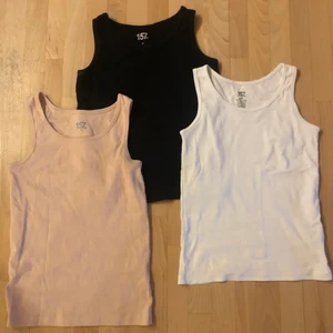 Linne - Basic linnen från lager 157! Storlek 150 men passar mig som har s. 1 för 25kr eller alla för 60kr. Köparen står för frakten 