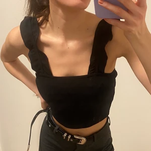 Topp zara - Söt topp med volanger⭐️