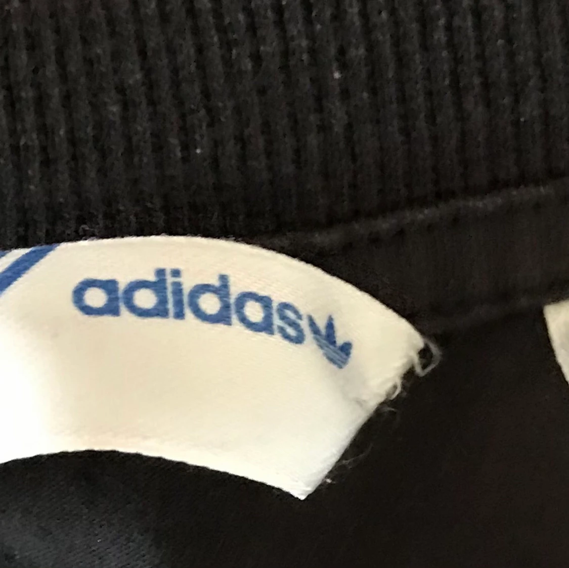 Adidas längre T-shirt  - 91