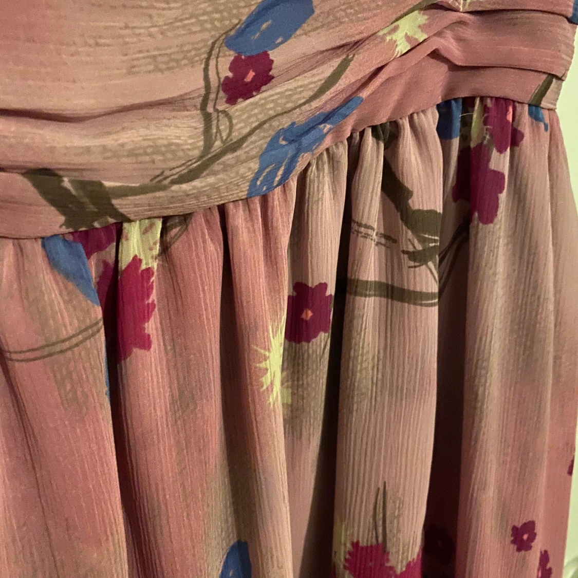 Blommig klänning  - 91