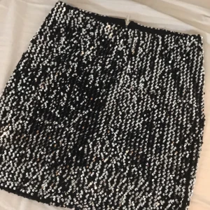 Paljettkjol  - Helt oanvänd kjol! 