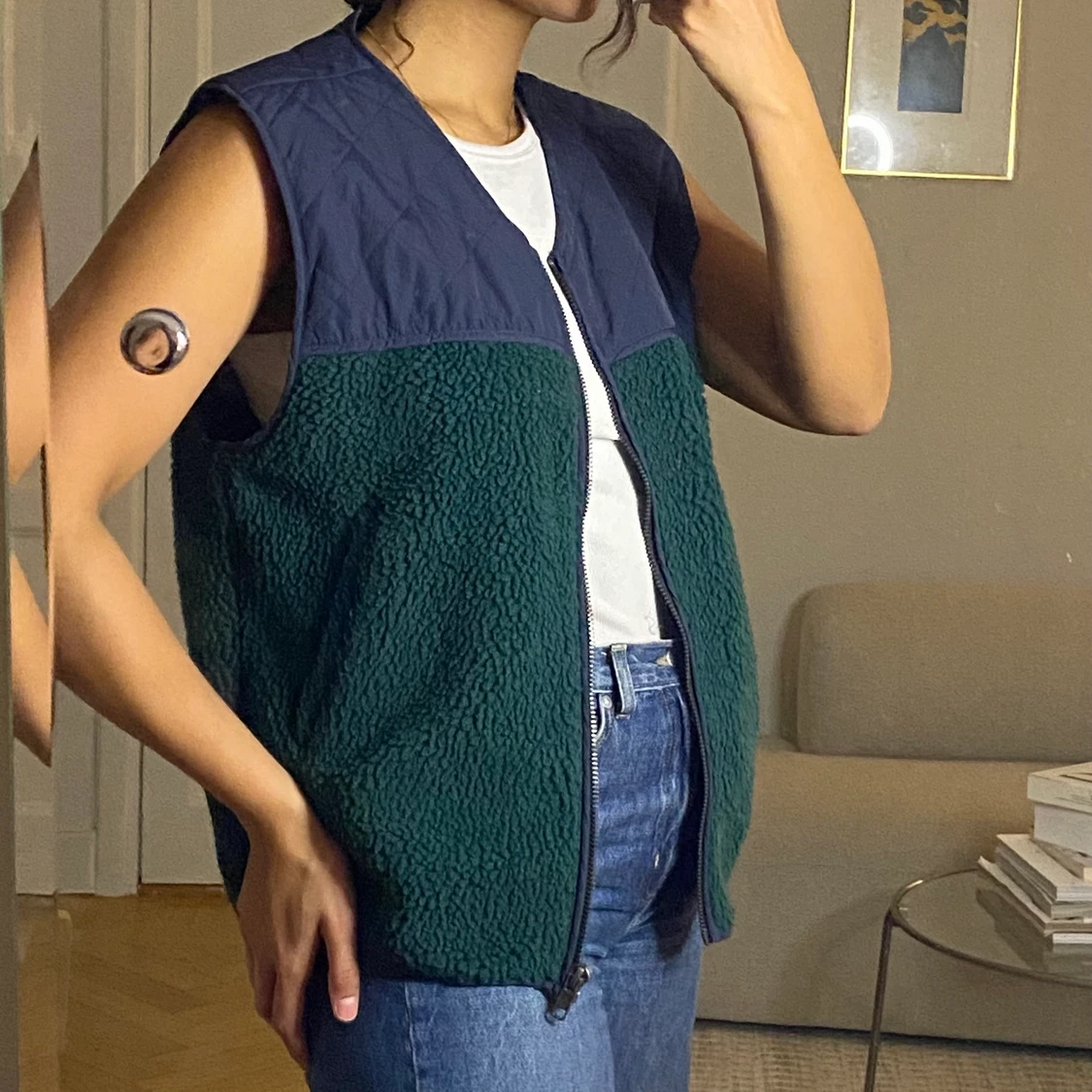 Väst från Weekday storlek L - 91