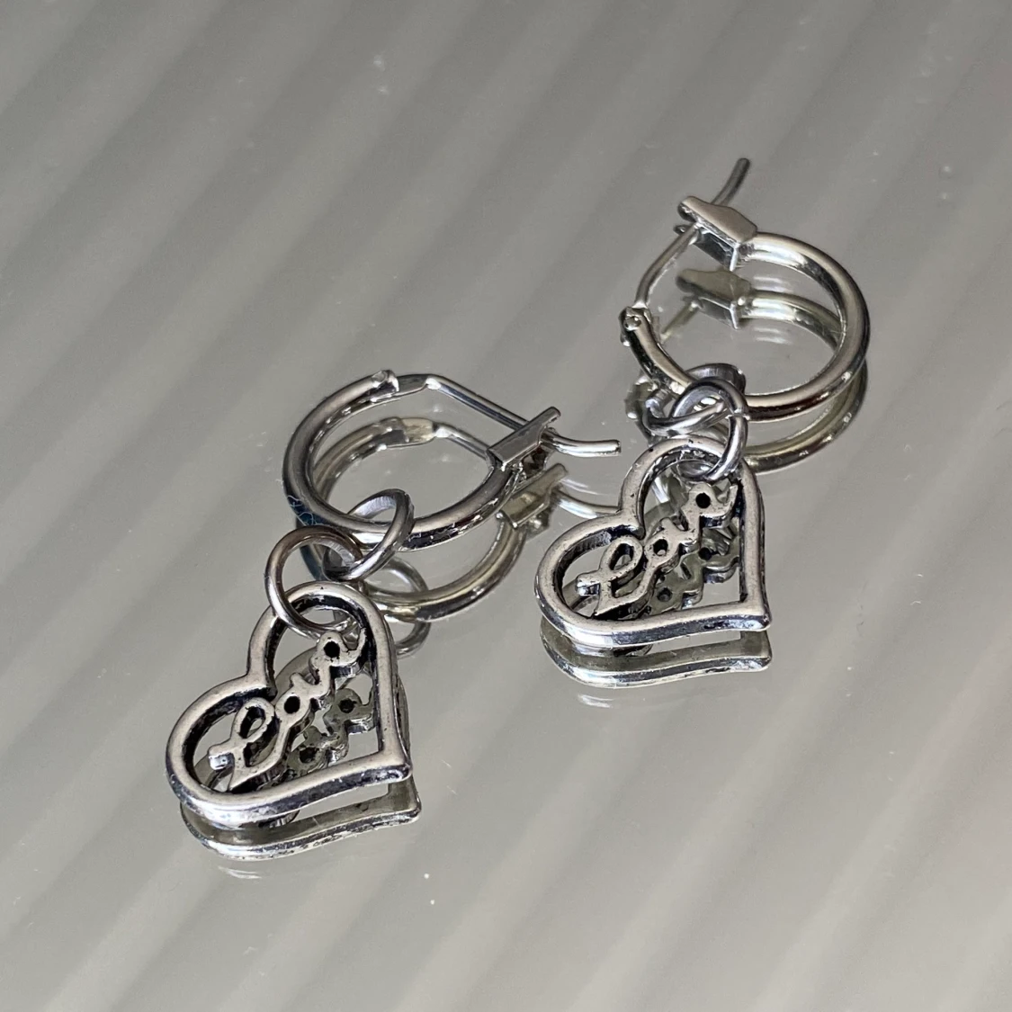 Handgjorda örhängen