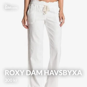 ROXY DAM HAVSBYXA, strl XS/S - Säljer denna fina byxa som jag hade tänkt ha på sommaren men fick hem den i fel storlek, storlek XS/S