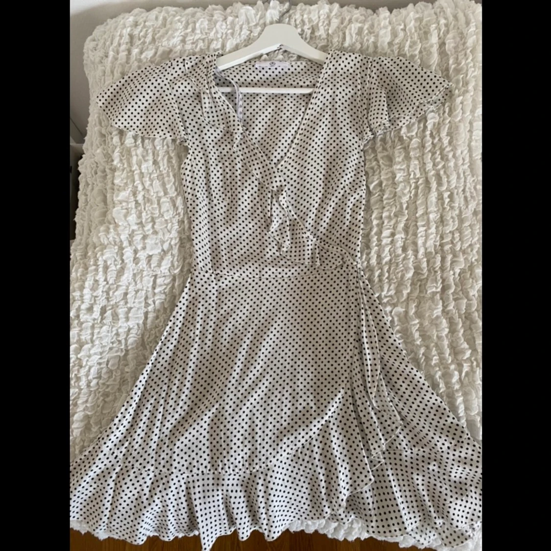 Prickig klänning  - 90