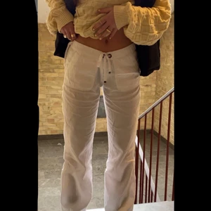 Linnebyxor  - Älaksrrrrr, har dock för många linnebyxor💕 har sytt in midjan själv men inget man ser. Buda om många intresserade(budet ligger på 370) köp nu för 400
