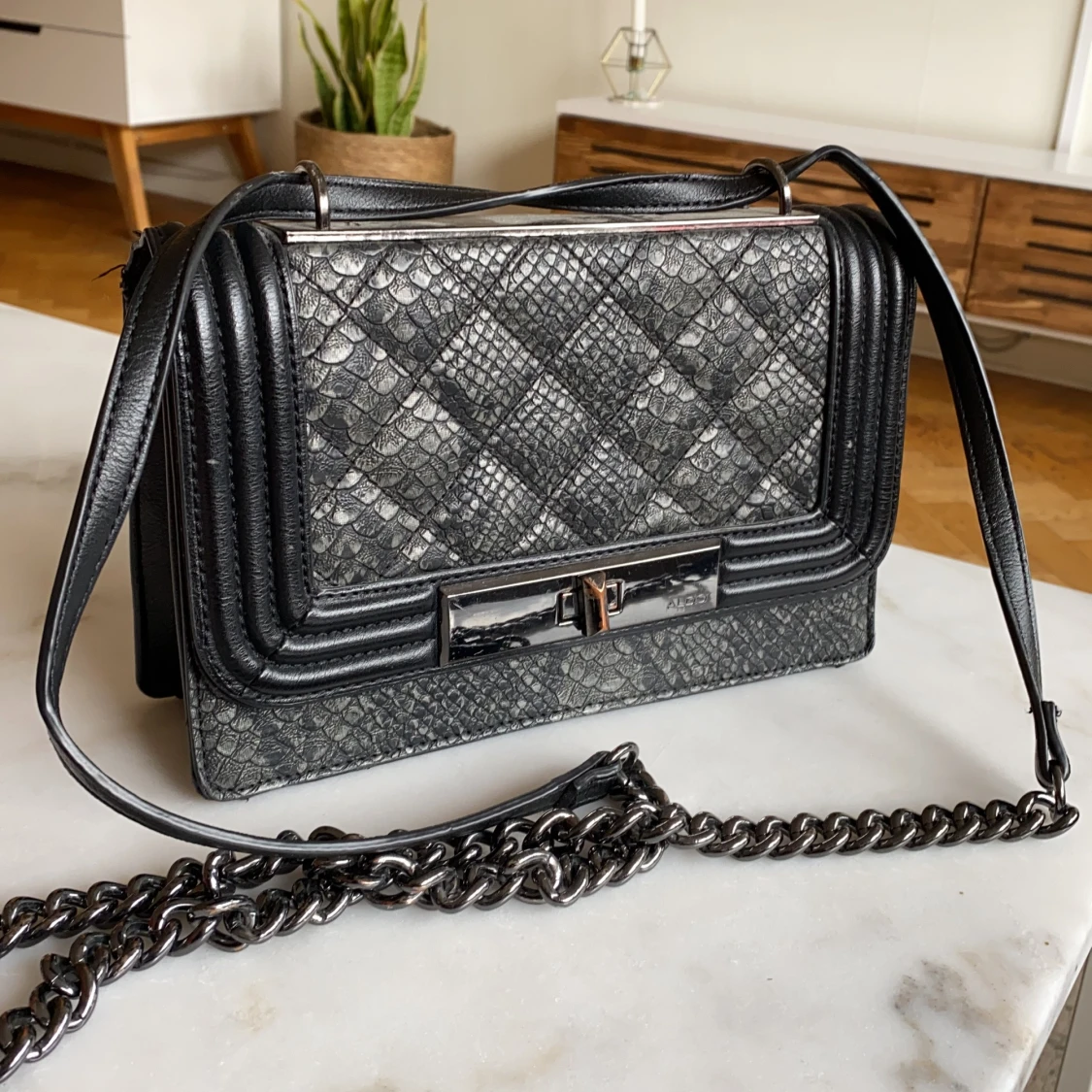 Handväska från Aldo - 90