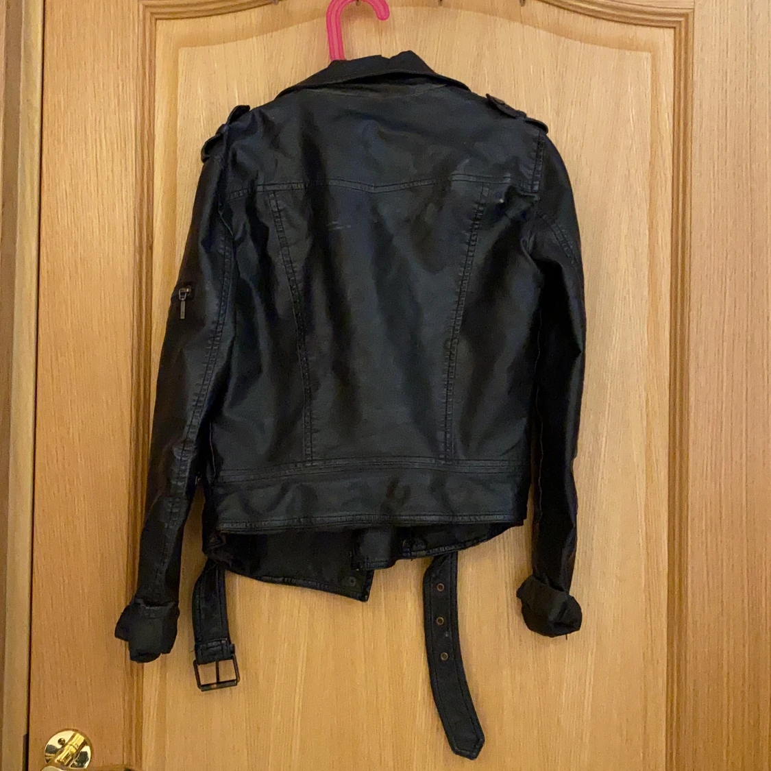 Tuff skinnjacka med dragkedja  - 91