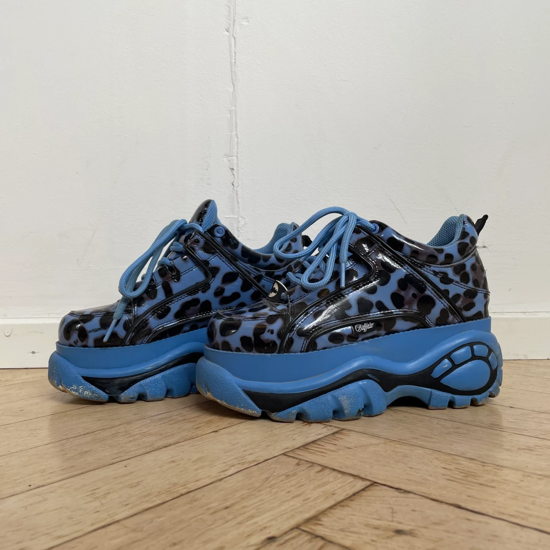 Buffalo London Sneakers - Blue Leopard - 91