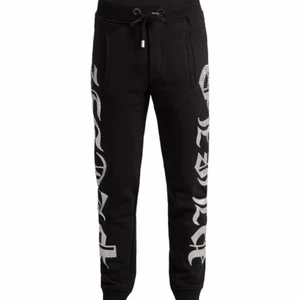 Philipp Plein Sweatpants (flera färger) - !Beställningsvara! - Philipp Plein Mjukisbyxor - Storlek M-XXXL - Skick 10/10 - nypris 8000 - mitt pris: bin 4000 - Köpare står för frakt om inget annat bestäms och meetup kan lösas i Uppsala eller eventuellt i Stockholm 