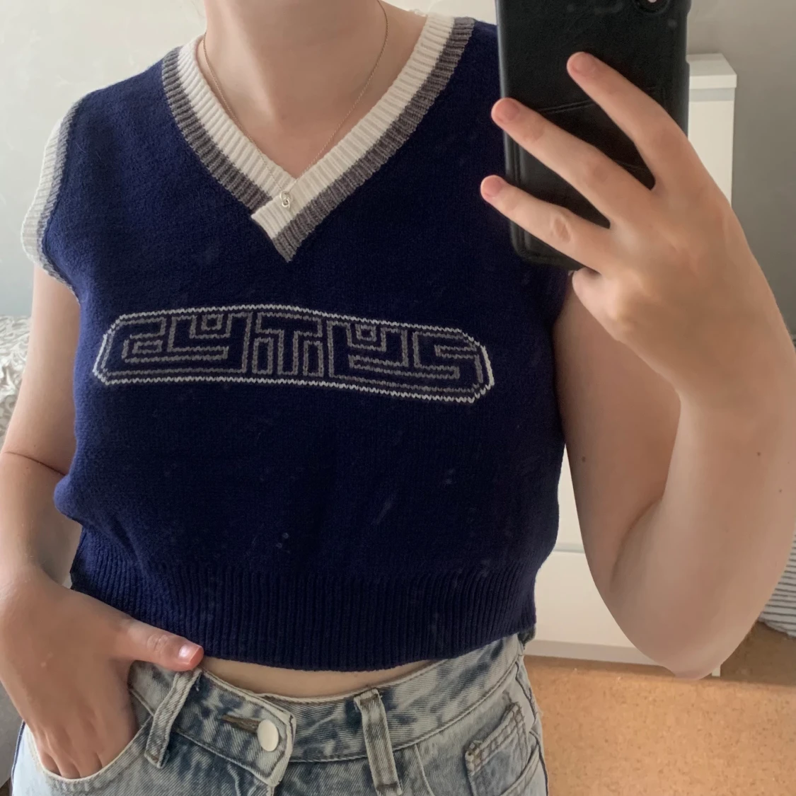 stickad väst strl S - 90