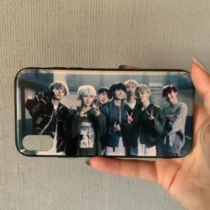 Bts skal iPhone X/XR - Säljer mitt bts skal som är till telefonerna iPhone X och XR 