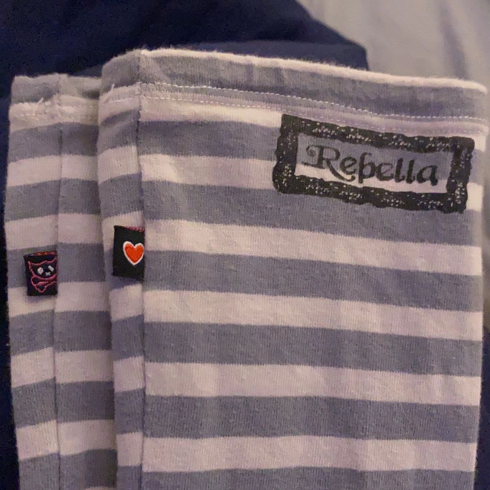 gulliga armvärmare som jag köpte från sellpy . Accessoarer.