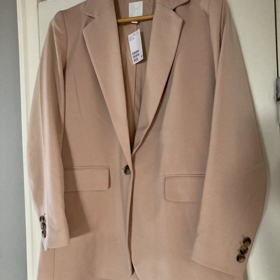 Vårfin, oanvänd kavaj från H&M - 90