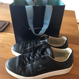 Gant skor  storlek 41 - Gant skor storlek 41 sparsamt använda 